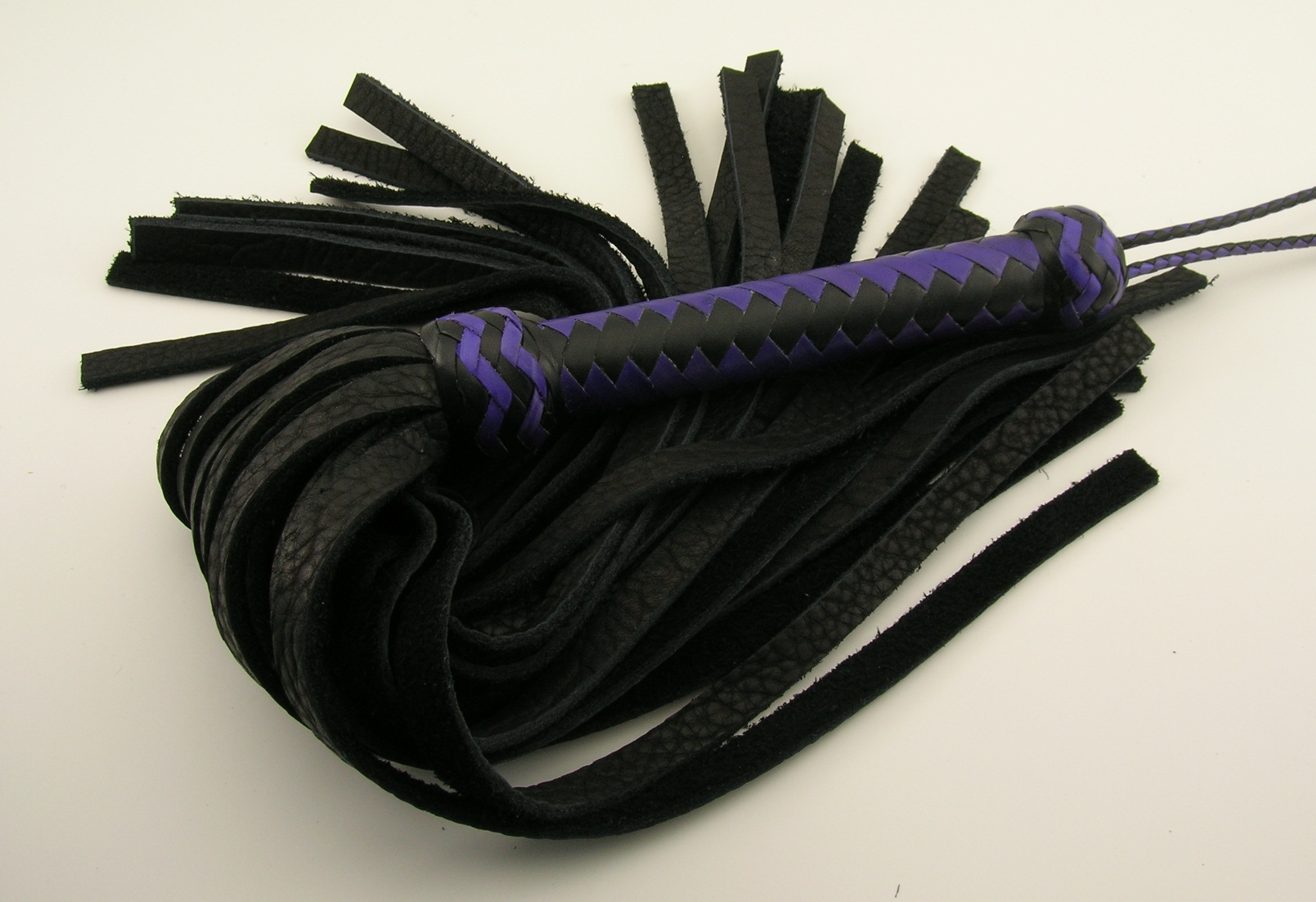 Buffalo Hide Floggers